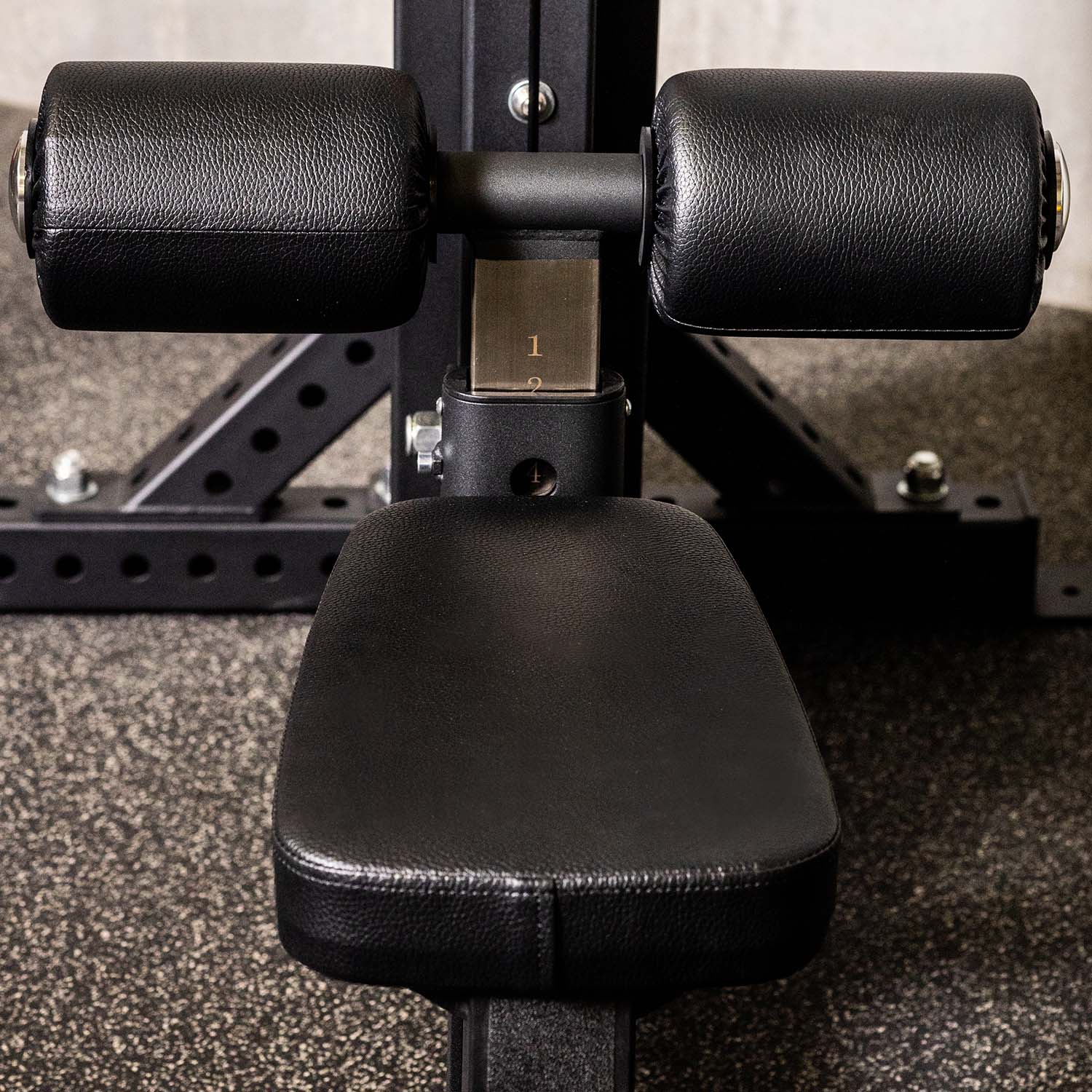 Lat Pull-Low Row Single Stack – American Barbell